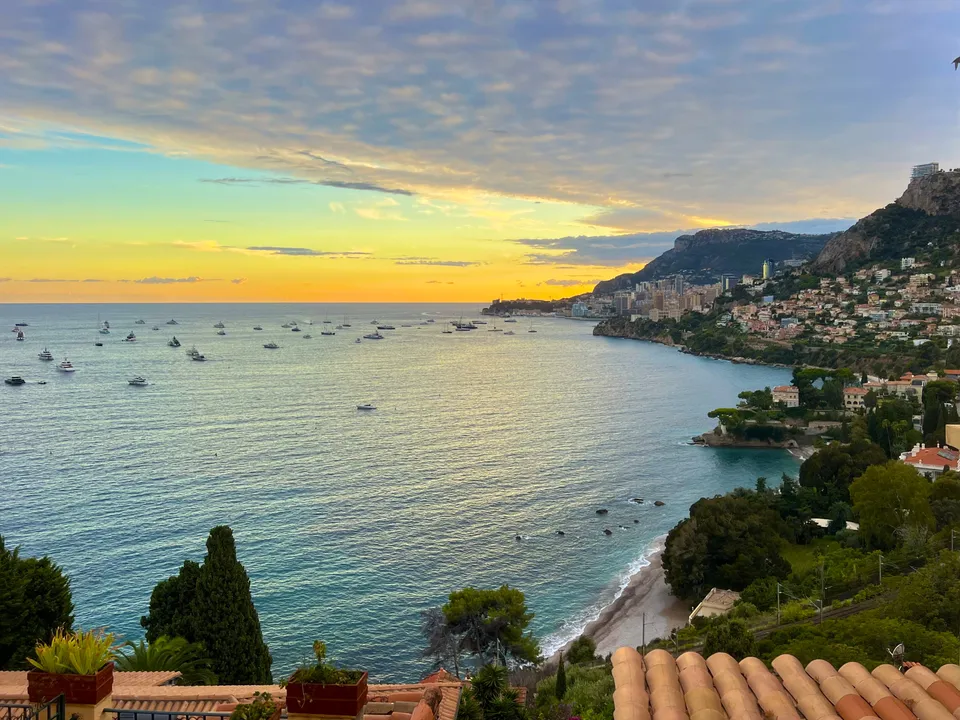 Lejlighed i Roquebrune-Cap-Martin, Alpes-Maritimes - foto 1